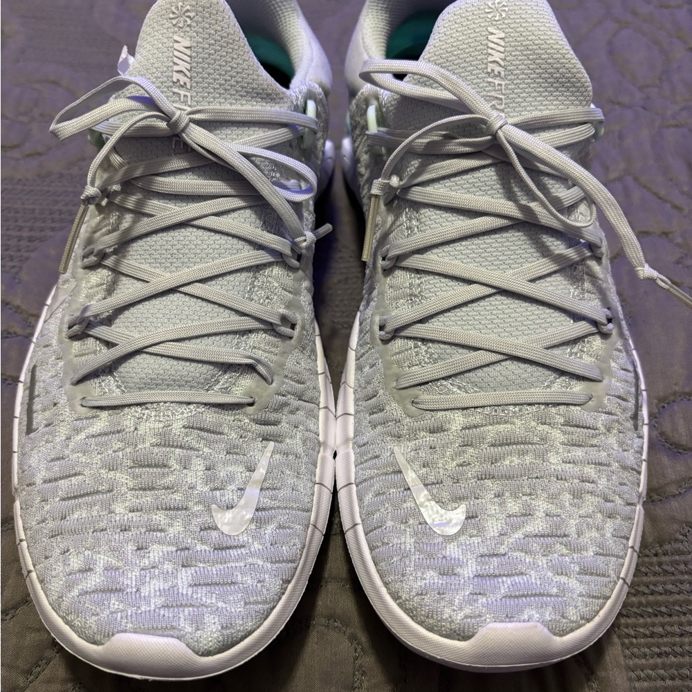 Nike Women’s Free Sneakers